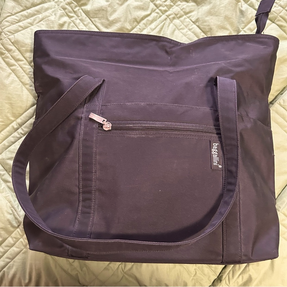 Baggalini XL tote bag